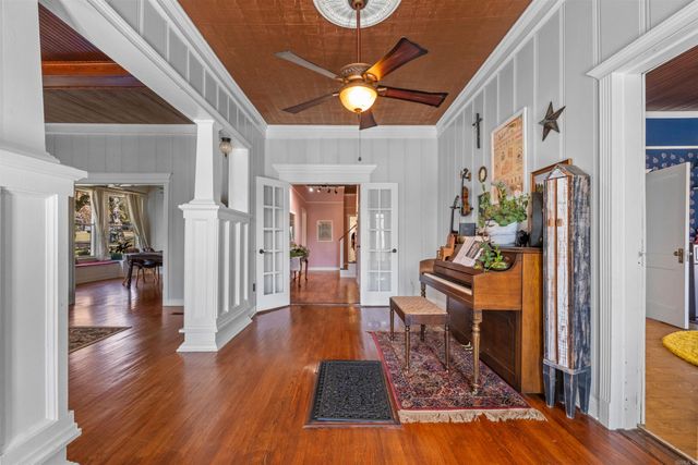 104 Court Square Road, El Paso, AR 72045