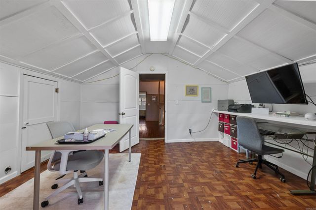 104 Court Square Road, El Paso, AR 72045