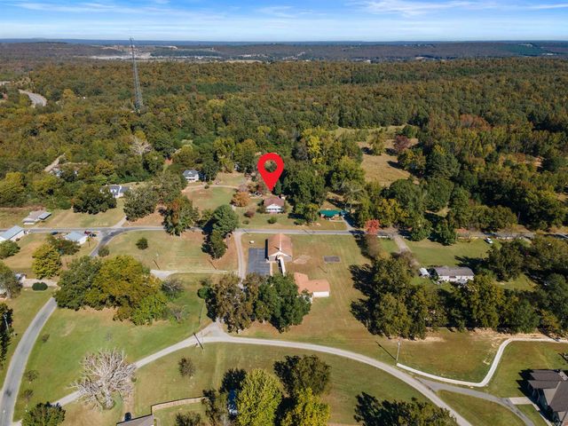 104 Court Square Road, El Paso, AR 72045