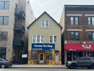 2248 N Western Avenue, Chicago, IL 60647