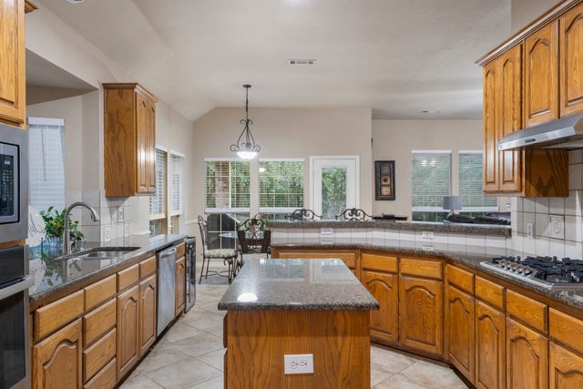 3711 Windsor Parkway, Corinth, TX 76210