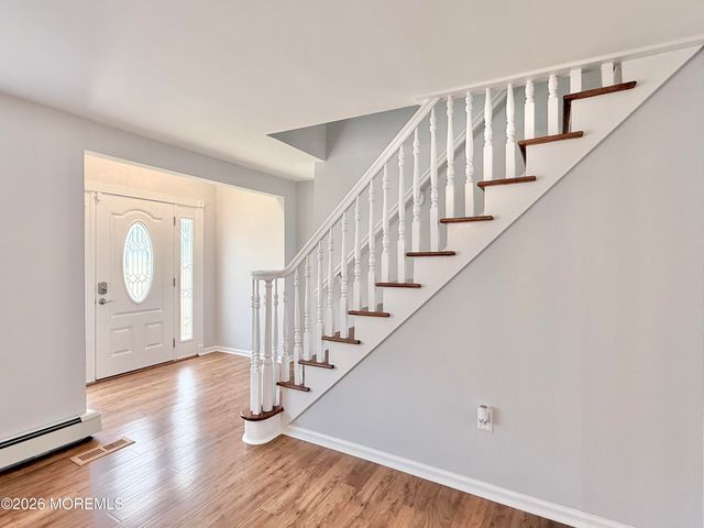 27 3rd Avenue, Toms River, NJ 08757