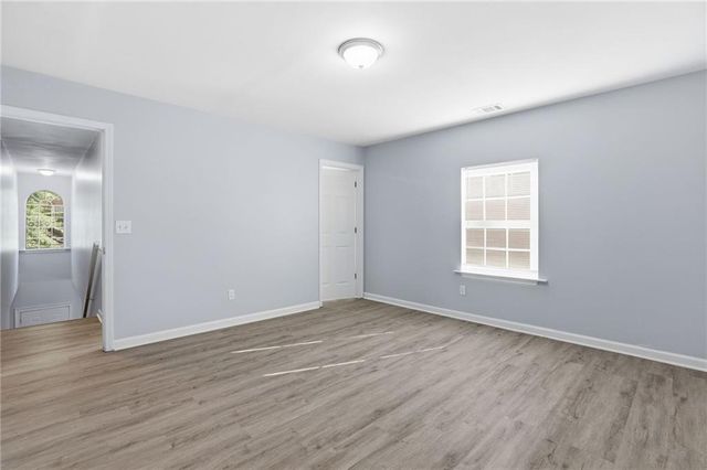 820 Magna Carta Drive NW, Atlanta, GA 30318