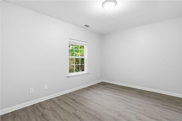 820 Magna Carta Drive NW, Atlanta, GA 30318