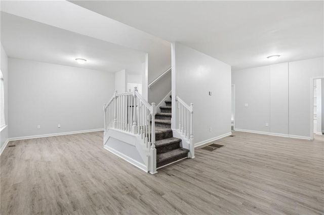 820 Magna Carta Drive NW, Atlanta, GA 30318