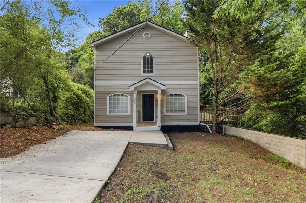 820 Magna Carta Drive NW, Atlanta, GA 30318