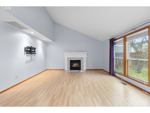 21612 Sw KRISTIN Ct, Beaverton, OR 97003