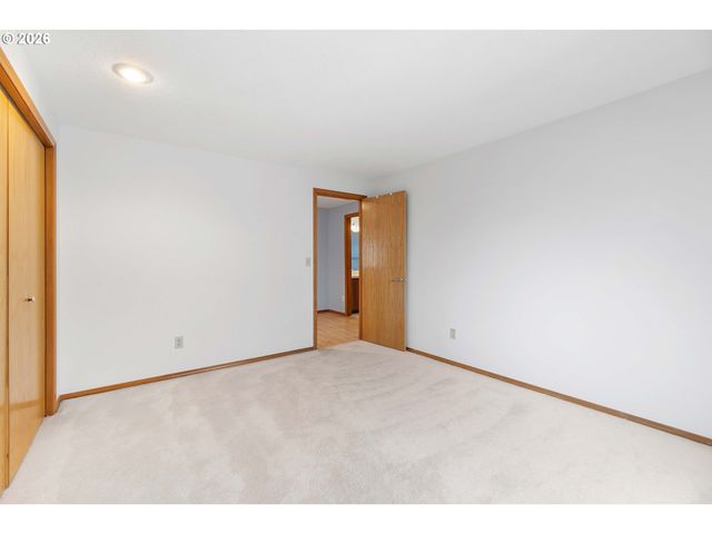 21612 Sw KRISTIN Ct, Beaverton, OR 97003