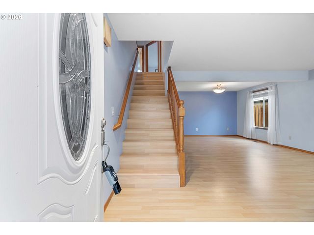 21612 Sw KRISTIN Ct, Beaverton, OR 97003