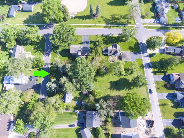 1S159 Luther Avenue, Lombard, IL 60148