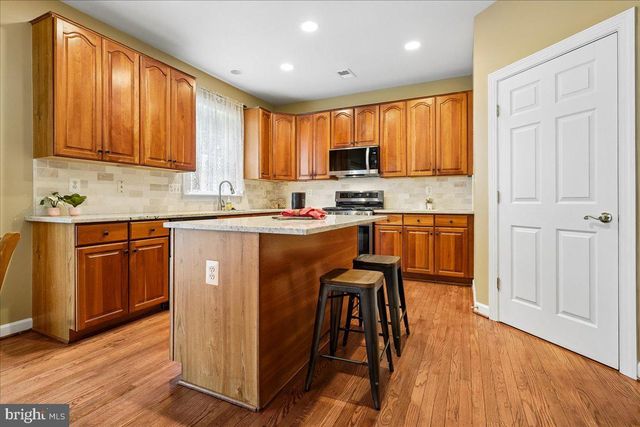 15361 WARM SPRINGS LN, Manassas, VA 20112
