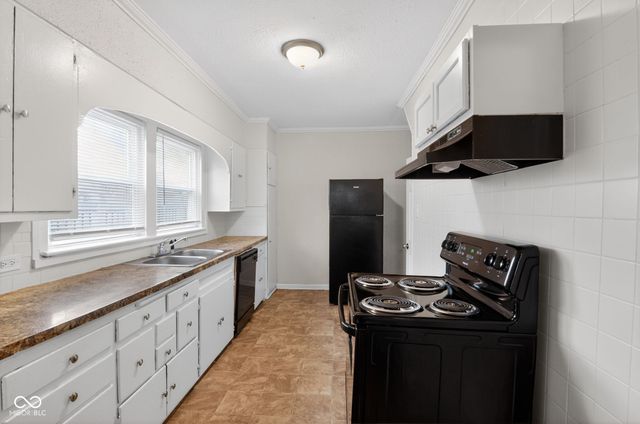 3922 Rookwood Avenue, Indianapolis, IN 46208