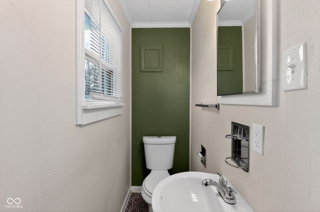 3922 Rookwood Avenue, Indianapolis, IN 46208