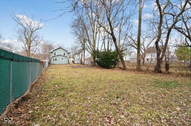 3922 Rookwood Avenue, Indianapolis, IN 46208