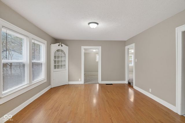 3922 Rookwood Avenue, Indianapolis, IN 46208