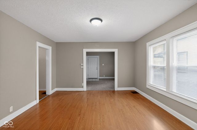 3922 Rookwood Avenue, Indianapolis, IN 46208