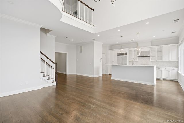 21 Rivers Edge Drive, Tarrytown, NY 10591