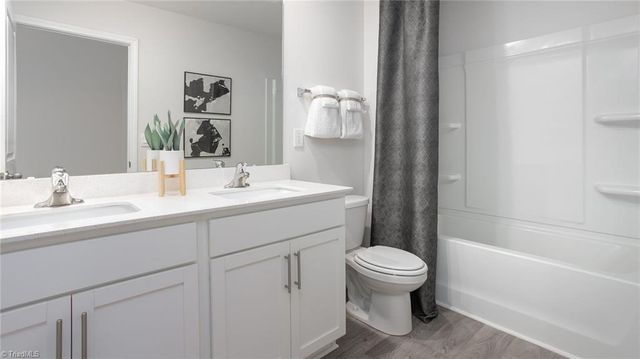 122 Linden Drive, Thomasville, NC 27360