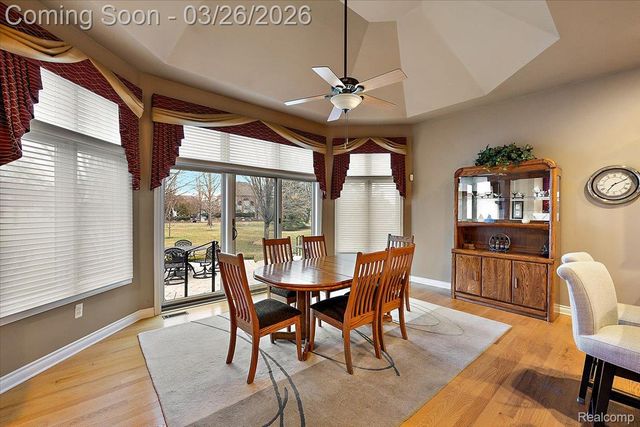 13071 Burningwood Drive, Washington Township, MI 48094