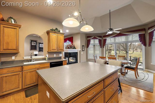 13071 Burningwood Drive, Washington Township, MI 48094