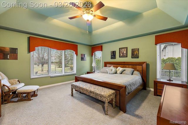 13071 Burningwood Drive, Washington Township, MI 48094