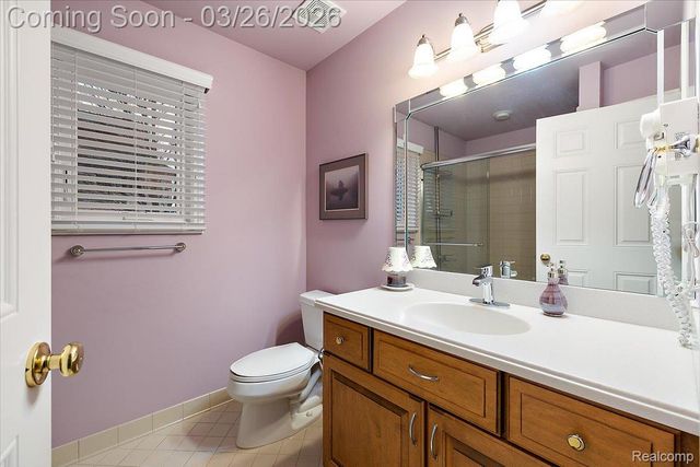 13071 Burningwood Drive, Washington Township, MI 48094