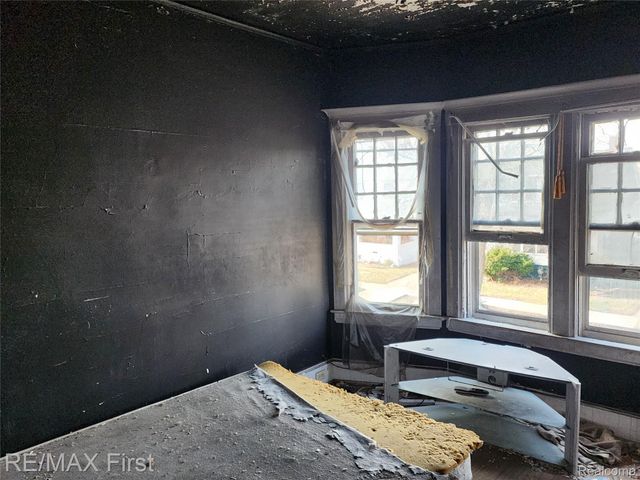 214 Tennyson Street, Highland Park, MI 48203