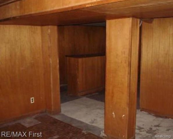 214 Tennyson Street, Highland Park, MI 48203