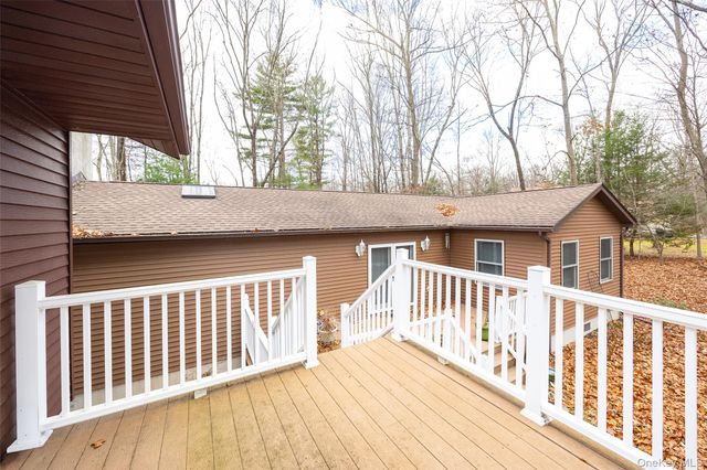 4 Kilmer Road, Hyde Park, NY 12538