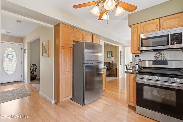 34 Jessica Drive, Howell, NJ 07731