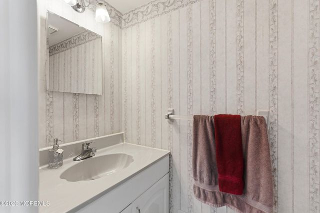 34 Jessica Drive, Howell, NJ 07731