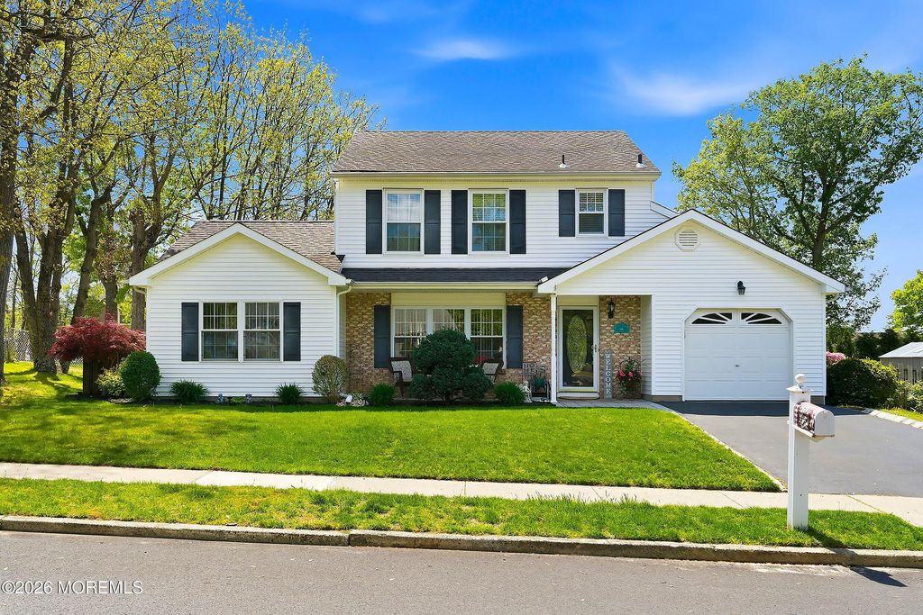 34 Jessica Drive, Howell, NJ 07731