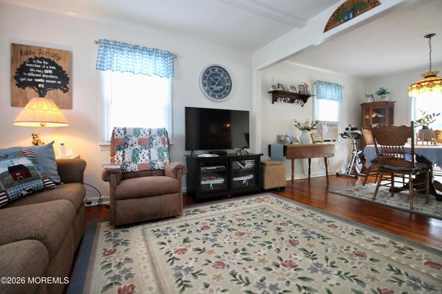 42 Barkalow Avenue, Freehold, NJ 07728