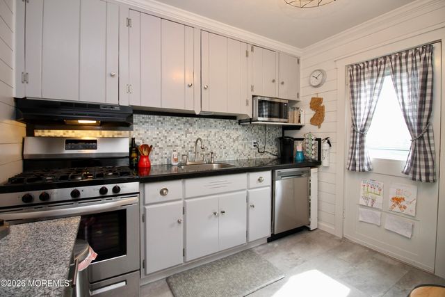 42 Barkalow Avenue, Freehold, NJ 07728