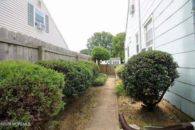 42 Barkalow Avenue, Freehold, NJ 07728