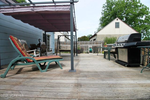 42 Barkalow Avenue, Freehold, NJ 07728
