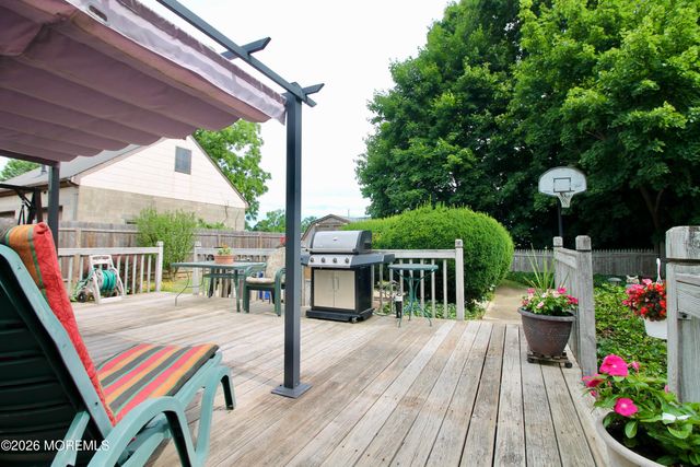 42 Barkalow Avenue, Freehold, NJ 07728
