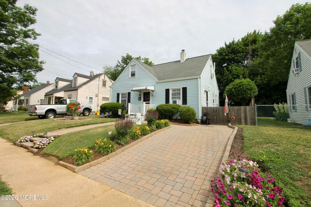 42 Barkalow Avenue, Freehold, NJ 07728