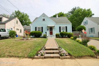42 Barkalow Avenue, Freehold, NJ 07728