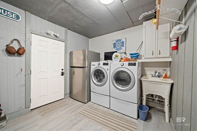 1647 W Beach Boulevard 1647, Gulf Shores, AL 36542