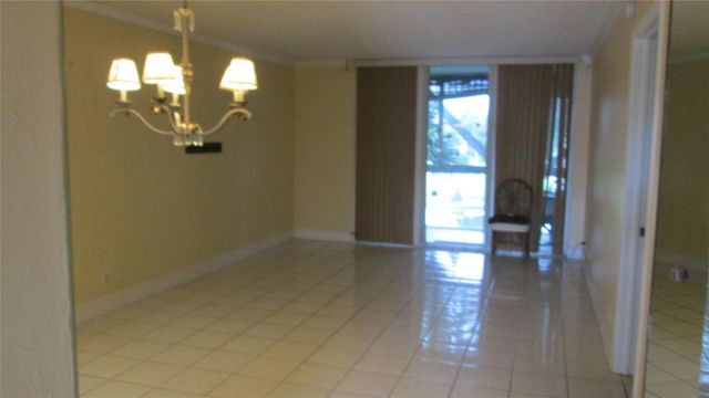 3321 NW 47th Terrace 223, Lauderdale Lakes, FL 33319