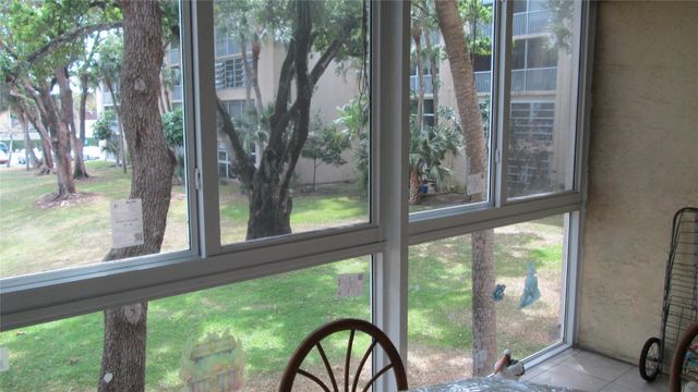 3321 NW 47th Terrace 223, Lauderdale Lakes, FL 33319