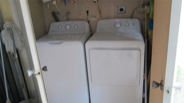 3321 NW 47th Terrace 223, Lauderdale Lakes, FL 33319