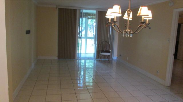 3321 NW 47th Terrace 223, Lauderdale Lakes, FL 33319