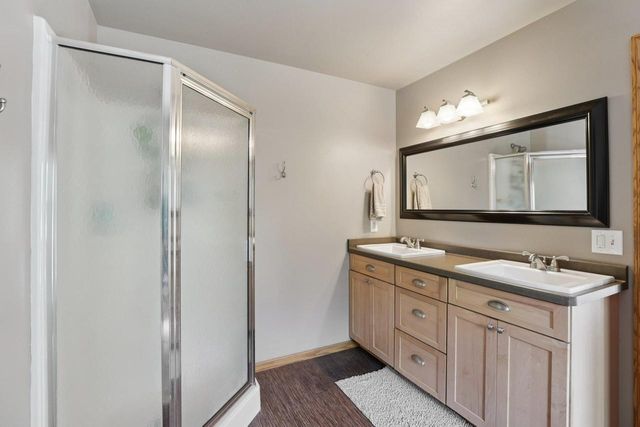 919 Lochmoore Drive, Waunakee, WI 53597