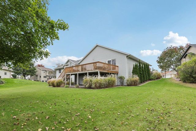 919 Lochmoore Drive, Waunakee, WI 53597