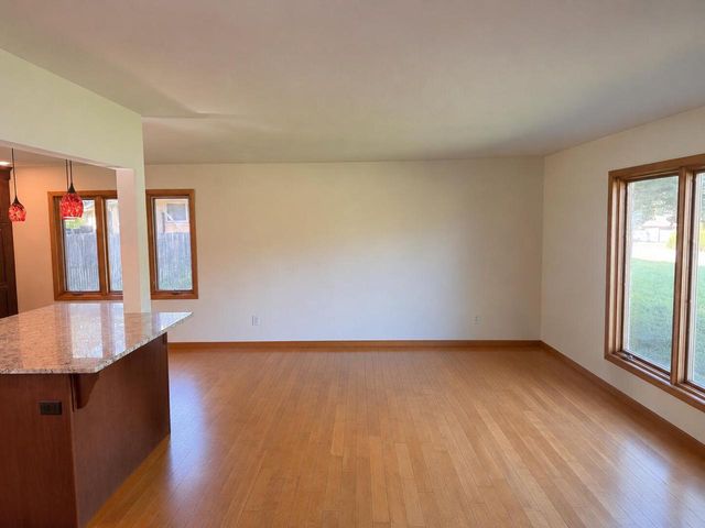 W154N8105 Elm LANE, Menomonee Falls, WI 53051