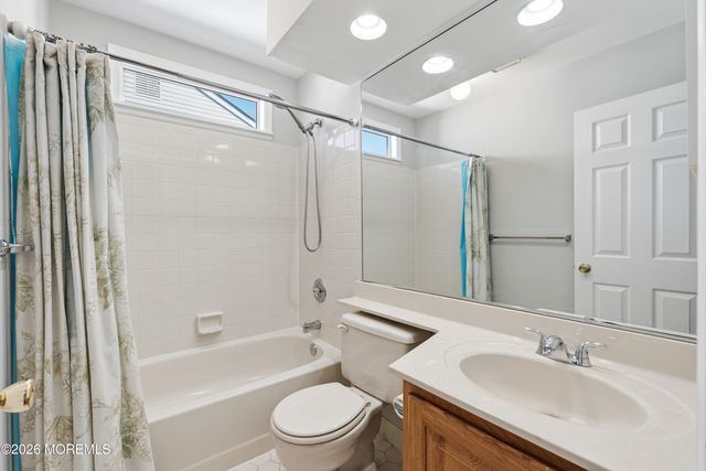 2 Honey Locust Lane, Howell, NJ 07731