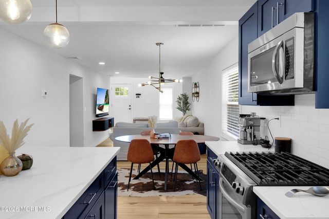 1209 6th Avenue, Manchester, NJ 08759