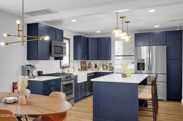1209 6th Avenue, Manchester, NJ 08759